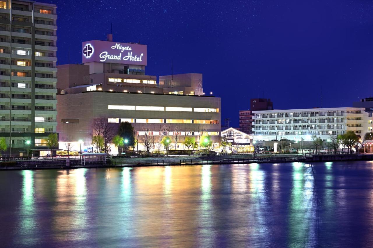 Niigata Grand Hotel Extérieur photo